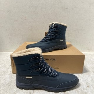 Lot 57  
            Marchington SR12 - Parcel Delivery Only 

                
WOMENS ANIMAL BLIZZARD WATERPROOF SNOW BOOTS IN DARK BLUE, UK SIZE 5 - ORIGINAL R...