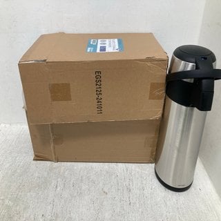 Lot 600  
            Marchington SR12 - Parcel Delivery Only 

                
QTY OF ASSORTED HOUSEHOLD ITEMS TO INCLUDE SMALL PLASTIC STORAGE CONTAINERS: LOCA...