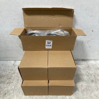 Lot 668  
            Marchington SR12 - Parcel Delivery Only 

                
5 X INTERIOR DOOR HANDLES IN POLISHED CHROME: LOCATION - B0