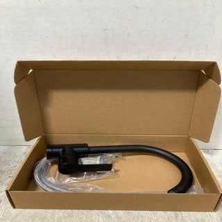 Lot 678  
            Marchington SR12 - Parcel Delivery Only 

                
MATTE BLACK KITCHEN SINK FAUCET: LOCATION - B0