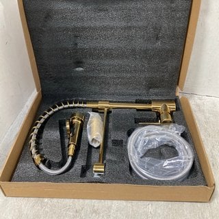 Lot 691  
            Marchington SR12 - Parcel Delivery Only 

                
GOLD KITCHEN SINK FAUCET WITH PULL-DOWN SPRAYER: LOCATION - B0