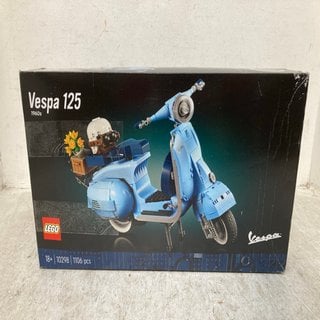 Lot 713  
            Marchington SR12 - Parcel Delivery Only 

                
LEGO VESPA 125 SCOOTER 10298 ORIGINAL RRP £89.99: LOCATION - C0