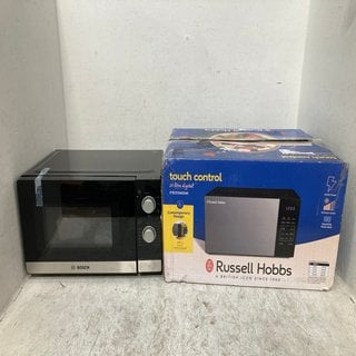Lot 717  
            Marchington SR12 - Parcel Delivery Only 

                
RUSSELL HOBBS TOUCH CONTROL 20 LITRE DIGITAL MICROWAVE IN BLACK TO INCLUDE BOSCH ...