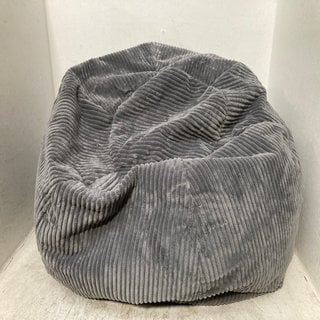 Lot 721  
            Marchington SR12 - Parcel Delivery Only 

                
JUMBO CORDED BEANBAG IN GREY: LOCATION - C0