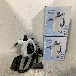 Lot 751  
            Marchington SR12 - Parcel Delivery Only 

                
3 X HANDHELD STEAMERS: LOCATION - C3