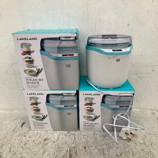 Lot 768  
            Marchington SR12 - Parcel Delivery Only 

                
6 X MULTI YOGURT MAKERS IN SILVER: LOCATION - C4