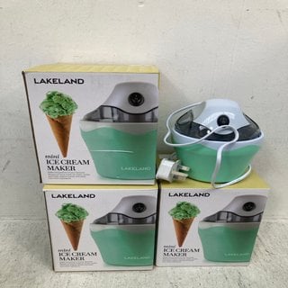 Lot 807  
            Marchington SR12 - Parcel Delivery Only 

                
4 X MINI ICE CREAM MAKERS: LOCATION - C6