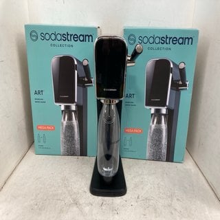 Lot 826  
            Marchington SR12 - Parcel Delivery Only 

                
2 X SODA STREAMS IN BLACK: LOCATION - C7