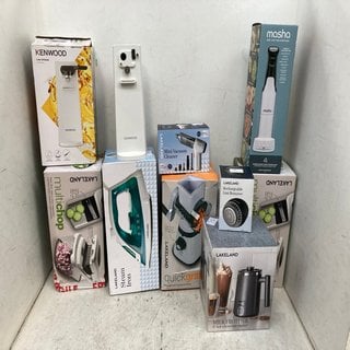 Lot 831  
            Marchington SR12 - Parcel Delivery Only 

                
QTY OF ASSORTED HOUSEHOLD ITEMS TO INCLUDE MULTICHOP: LOCATION - C7