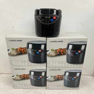 Lot 841  
            Marchington SR12 - Parcel Delivery Only 

                
4 X RICE COOKERS IN BLACK: LOCATION - C8