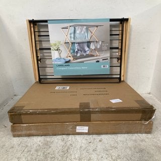 Lot 865  
            Marchington SR12 - Parcel Delivery Only 

                
3 X COMPACT CONCERTINA AIRER: LOCATION - C9