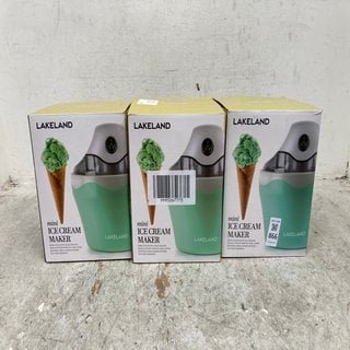 Lot 866  
            Marchington SR12 - Parcel Delivery Only 

                
3 X MINI ICE CREAM MAKERS: LOCATION - C10