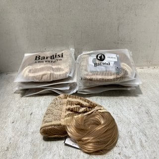 Lot 91  
            Marchington SR12 - Parcel Delivery Only 

                
QTY OF ASSORTED BARUISI WIGS TO INCLUDE MENS COSTUME PARTY WIG IN BLONDE: LOCATIO...