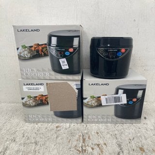 Lot 974  
            Marchington SR12 - Parcel Delivery Only 

                
3 X RICE COOKERS IN BLACK: LOCATION - C15