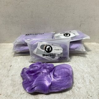 Lot 97  
            Marchington SR12 - Parcel Delivery Only 

                
QTY OF ASSORTED BARUISI WIGS TO INCLUDE SHORT CURLY PARTY WIG IN LIGHT PURPLE: LO...