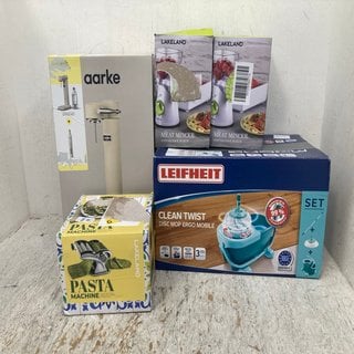 Lot 986  
            Marchington SR12 - Parcel Delivery Only 

                
QTY OF ASSORTED HOUSEHOLD ITEMS TO INCLUDE MEAT MINCER & SAUSAGE MAKER: LOCATION ...