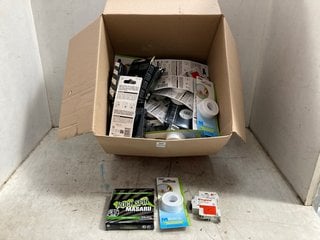 Lot 1059  
            Marchington SR17 - Parcel Delivery Only 

                
QTY OF ASSORTED ITEMS TO INCLUDE ROCK SPIN MASARU HI-VISIBILITY TAPE: LOCATION - AR3