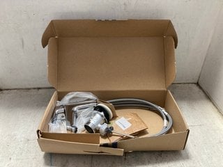 Lot 1071  
            Marchington SR17 - Parcel Delivery Only 

                
IDEAL STANDARD CERAFLEX BASIN MIXER TAP: LOCATION - AR4