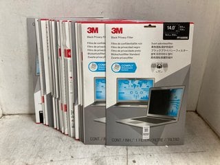 Lot 1097  
            Marchington SR17 - Parcel Delivery Only 

                
QTY OF 3M LAPTOP SCREEN PRIVACY FILTERS: LOCATION - AR5