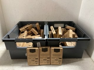 Lot 1192  
            Marchington SR17 - Parcel Delivery Only 

                
QTY OF USB TYPE-C TO USB-A ADAPTER CHARGER CABLES: LOCATION - AR12