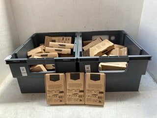 Lot 1200  
            Marchington SR17 - Parcel Delivery Only 

                
QTY OF USB TYPE-C TO USB-A ADAPTER CHARGER CABLES: LOCATION - AR12