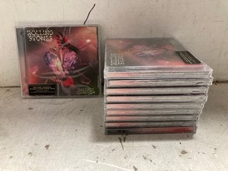 Lot 1319  
            Marchington SR17 - Parcel Delivery Only 

                
QTY OF ROLLING STONES HACKNEY DIAMONDS CDS: LOCATION - BR16