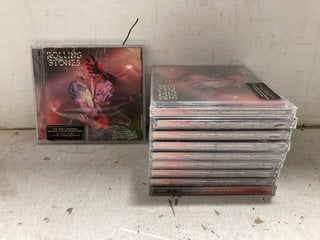 Lot 1321  
            Marchington SR17 - Parcel Delivery Only 

                
QTY OF ROLLING STONES HACKNEY DIAMONDS CDS: LOCATION - BR16