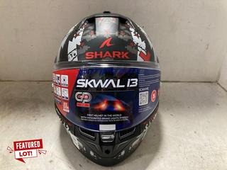 Lot 1335  
            Marchington SR17 - Parcel Delivery Only 

                
SHARK SKWAL I3 HELLCAT MOTORCYCLE HELMET IN BLACK & CHROME RED - SIZE S ORIGINAL ...