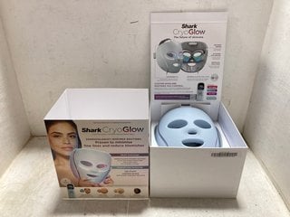 Lot 1372  
            Marchington SR17 - Parcel Delivery Only 

                
SHARK CRYOGLOW UNDER-EYE LED COOLING, ANTI-AGEING & BLEMISH REPAIR KIT - MODEL NO...