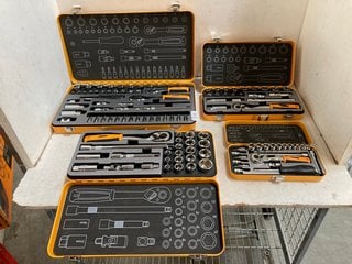 Lot 1052  
            Marchington SR10 - Parcel Delivery Only 

                
4 X ASSORTED GARAGE/WORKSHOP TOOL SETS IN METAL CASES TO INCLUDE COMPACT SOCKET S...