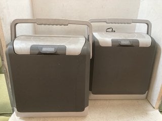 Lot 1061  
            Marchington SR10 - Parcel Delivery Only 

                
2 X 19L IN CAR ELECTRIC COOL BOXES - COMBINED ORIGINAL RRP £130: LOCATION - BR6