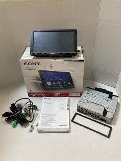 Lot 1133  
            Marchington SR10 - Parcel Delivery Only 

                
SONY BLUETOOTH IN CAR AV RECIEVER WITH APPLE CARPLAY AND ANDROID AUTO : MODEL XAV...