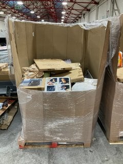Lot 160  
            Marchington SR17 - Delivery or Collection 

                
PALLET OF ASSORTED ITEMS TO INCLUDE PHILIPS 2000 SERIES AIRFRYER 4.2L: LOCATION -...