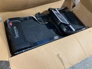 Lot 190  
            Marchington SR17 - Delivery or Collection 

                
SERENELIFE DYNAMIC SPEED FOLDING ELECTRIC TREADMILL: LOCATION - A8