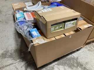 Lot 225  
            Marchington SR17 - Delivery or Collection 

                
PALLET OF ASSORTED ITEMS TO INCLUDE BRACKIT 11 PIECE CAR TRIM REMOVAL KIT: LOCATI...