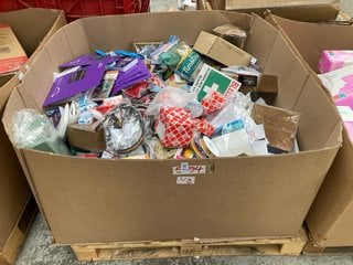 Lot 252  
            Marchington SR17 - Delivery or Collection 

                
PALLET OF ASSORTED ITEMS TO INCLUDE LED POWER FLASHLIGHT: LOCATION - B3 (KERBSIDE...