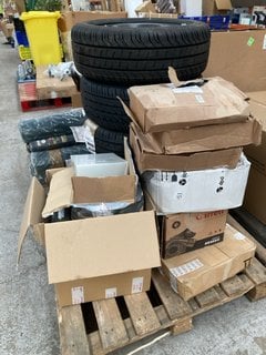 Lot 263  
            Marchington SR17 - Delivery or Collection 

                
PALLET OF ASSORTED ITEMS TO INCLUDE MILEVER 215/60R16 99V XL CAR TYRE: LOCATION -...
