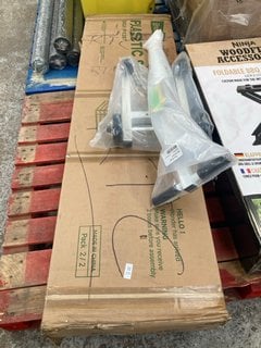 Lot 277  
            Marchington SR17 - Delivery or Collection 

                
2 X ASSORTED ITEMS TO INCLUDE BREENINS PLASTIC STORAGE SHED BOX 2 OF 2 ONLY: LOCA...