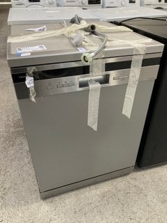 Lot 32  
            Marchington SR17 - Delivery or Collection 

                
COMFEE FREESTANDING DISHWASHER MODEL : KWH-FD1435E-X - ORIGINAL RRP - £289: LOCAT...