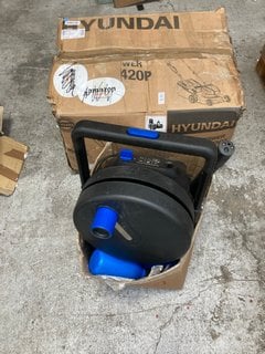 Lot 347  
            Marchington SR17 - Delivery or Collection 

                
HYUNDAI 40V LAWNMOWER - MODEL NO. HYM40LI420P TO INCLUDE STEELFLEX PRESSURE WASHE...