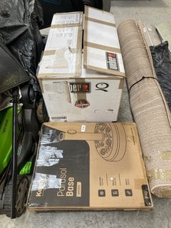 Lot 87  
            Marchington SR17 - Delivery or Collection 

                
2 X ASSORTED ITEMS TO INCLUDE WEBER Q 1000 OUTDOOR GAS GRILL: LOCATION - A3