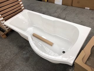 Lot 1020  
            Marchington SR18 - Delivery or Collection 

                
VITRA OPTIMA 1700 X 850MM NTH RH P-SHAPED SHOWER BATH - ORIGINAL RRP £319: LOCATI...