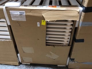 Lot 1087  
            Marchington SR18 - Delivery or Collection 

                
TRADITIONAL HORIZONTAL 2 COLUMN CAST IRON STYLE RADIATOR IN ROSE PETAL PINK 785 X...