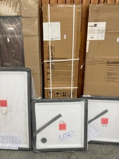 Lot 1134  
            Marchington SR18 - Collection 

                
(COLLECTION ONLY) CLEAR GLASS SILVER FRAMED 760 X 1850MM CORNER ENTRY SHOWER ENCL...