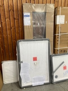 Lot 1135  
            Marchington SR18 - Collection 

                
(COLLECTION ONLY) CLEAR GLASS SILVER FRAMED SHOWER PANEL WITH A PEARLSTONE 1200 X...