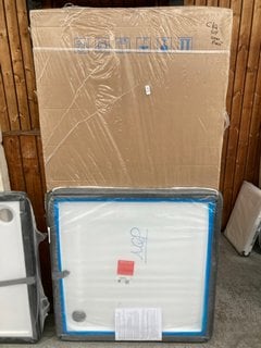 Lot 1139  
            Marchington SR18 - Collection 

                
(COLLECTION ONLY) CLEAR GLASS SILVER FRAMED 1000 X 1900MM PIVOT SHOWER DOOR WITH ...