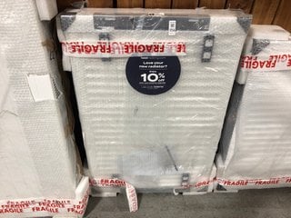 Lot 1156  
            Marchington SR18 - Delivery or Collection 

                
MILANO DOUBLE COMPACT RADIATOR 900 X 600MM - ORIGINAL RRP £220: LOCATION - D6