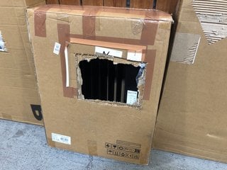 Lot 1171  
            Marchington SR18 - Delivery or Collection 

                
2500W BLACK OIL FILLED HEATER 530 X 620MM - ORIGINAL RRP £159: LOCATION - D7