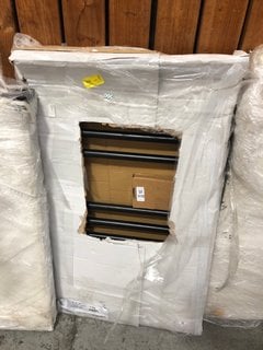 Lot 1178  
            Marchington SR18 - Delivery or Collection 

                
BLACK STRAIGHT TUBED HEATED TOWEL RADIATOR 800 X 500MM - ORIGINAL RRP £199: LOCAT...