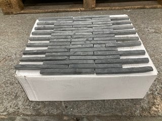 Lot 20  
            Marchington SR18 - Collection 

                
(COLLECTION ONLY) 1 BOX = 11 SHEETS OF PENCIL ANTHRACITE 305MM2 STONE MOSAIC TILE...